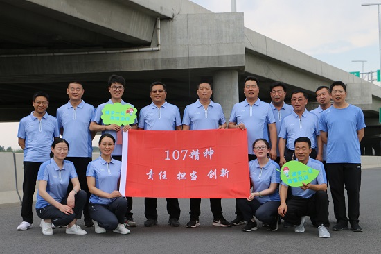20190614郑州东三环产品环保健步走街头话安全摄影王书元.JPG 20190614郑州东三环产品环保健步走街头话安全摄影王书元.JPG