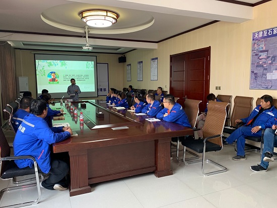 20190504河北高速公路总承包部三分部项开展健康知识讲座1-摄影张玉梅.jpg 20190504河北高速公路总承包部三分部项开展健康知识讲座1-摄影张玉梅.jpg