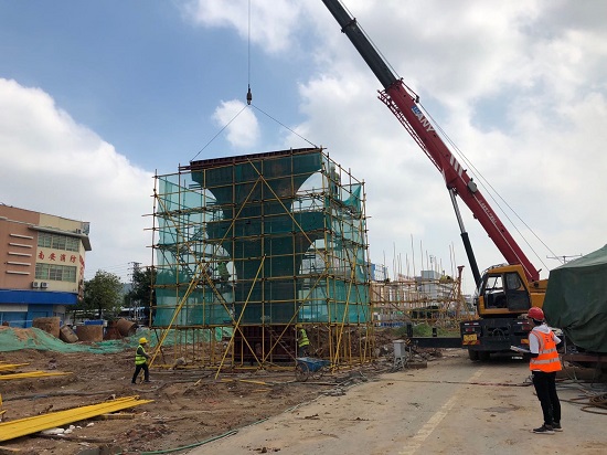 2018.09.29江门五邑路扩建工程首件花瓶墩顺利浇筑完成2-刘忠宽摄s.jpg 2018.09.29江门五邑路扩建工程首件花瓶墩顺利浇筑完成2-刘忠宽摄s.jpg