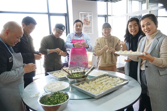 20190102东南企业开展“庆元旦?迎新年”包饺子趣味活动拍摄者王雄s.jpg 20190102东南企业开展“庆元旦?迎新年”包饺子趣味活动拍摄者王雄s.jpg
